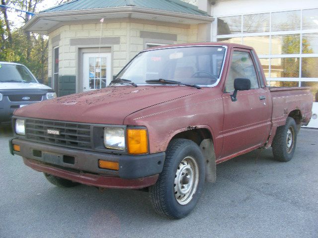 1986 Toyota Pickup Unknown