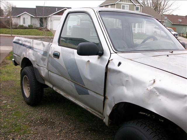 1989 Toyota Pickup SLT 25