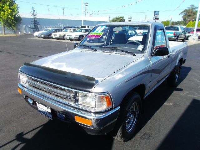 1990 Toyota Pickup Unknown