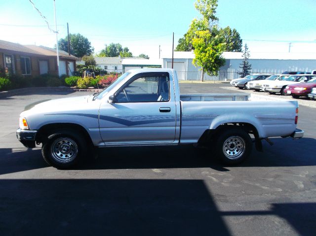 1990 Toyota Pickup Unknown