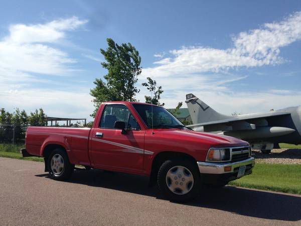 1992 Toyota Pickup SLT 1/2 Ton 4x4