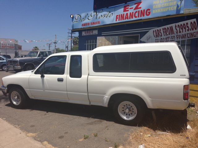 1993 Toyota Pickup Base W/5-spd Auto