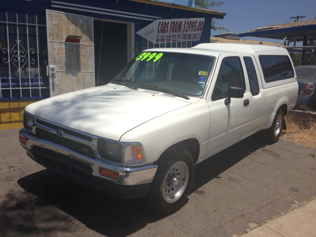 1993 Toyota Pickup Base W/5-spd Auto