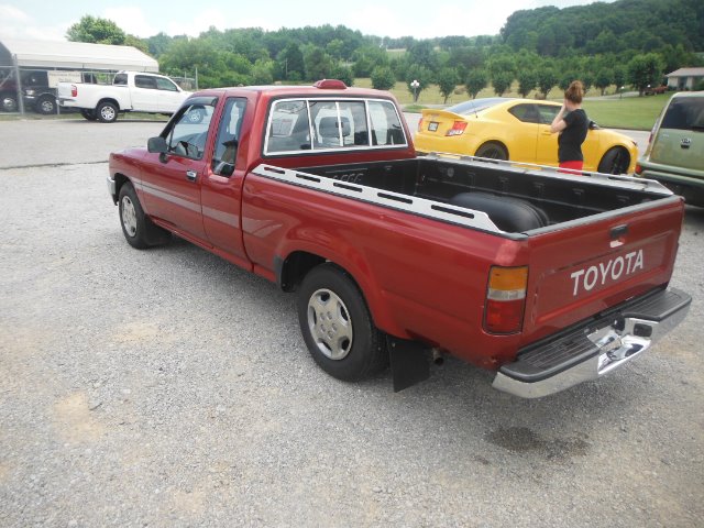 1994 Toyota Pickup SEL All-wheel Drive With Locking Differential