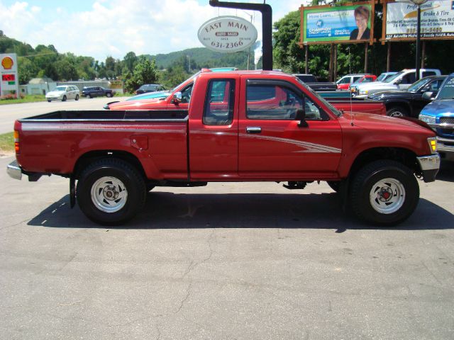 1994 Toyota Pickup ES | WE Finance
