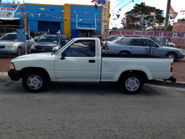 1994 Toyota Pickup Base