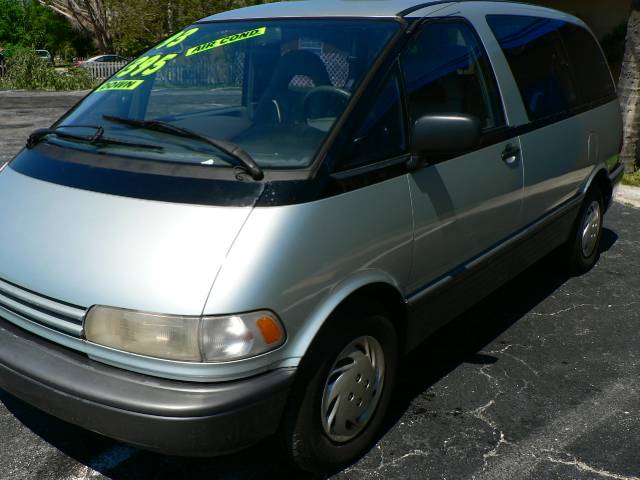 1993 Toyota Previa Sportback LS