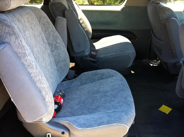 1997 Toyota Previa 4dr Auto SE Ltd Avail Sedan