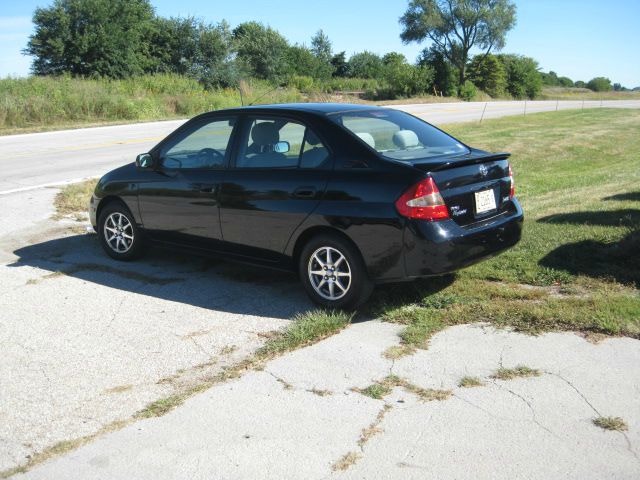 2003 Toyota Prius FX4 Crew Cab
