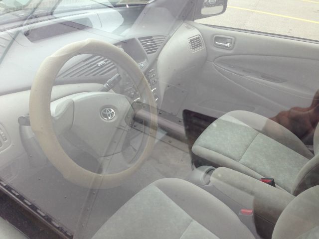 2003 Toyota Prius FX4 Crew Cab