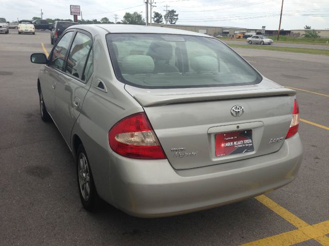 2003 Toyota Prius FX4 Crew Cab