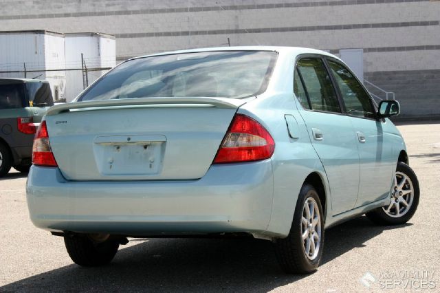 2003 Toyota Prius FX4 Crew Cab