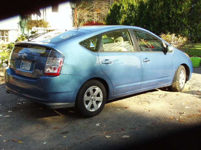 2004 Toyota Prius Unknown