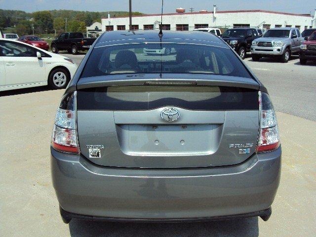 2004 Toyota Prius Base