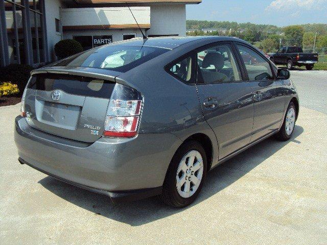 2004 Toyota Prius Base