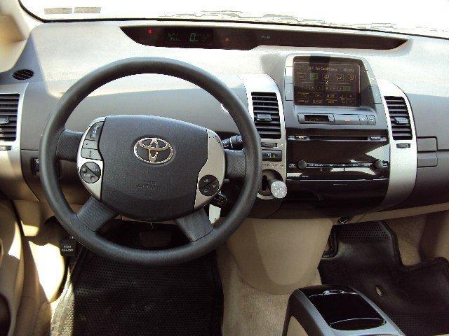 2004 Toyota Prius Base