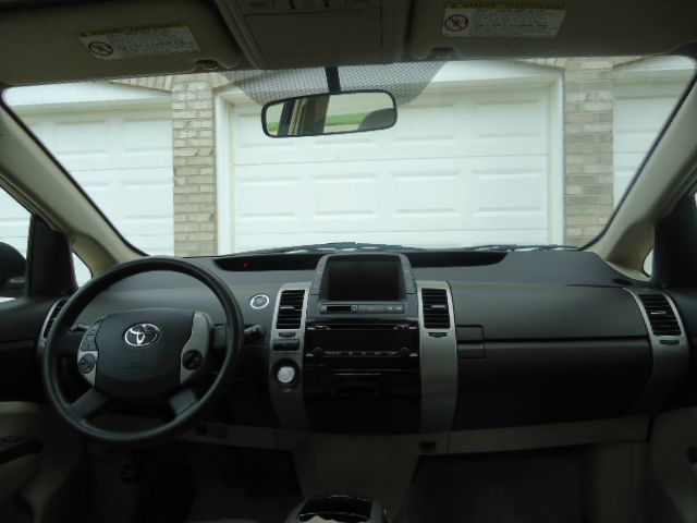 2004 Toyota Prius Graphite