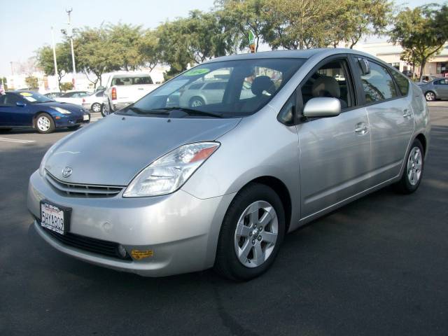 2004 Toyota Prius Base