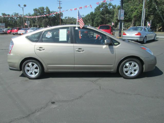 2005 Toyota Prius 750li Xdrive 1-ownerawdnavigation Sedan