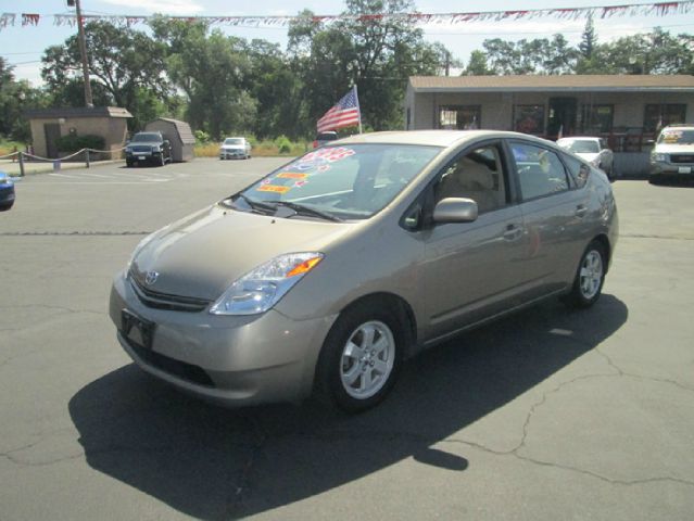 2005 Toyota Prius 750li Xdrive 1-ownerawdnavigation Sedan