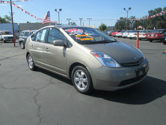 2005 Toyota Prius 750li Xdrive 1-ownerawdnavigation Sedan