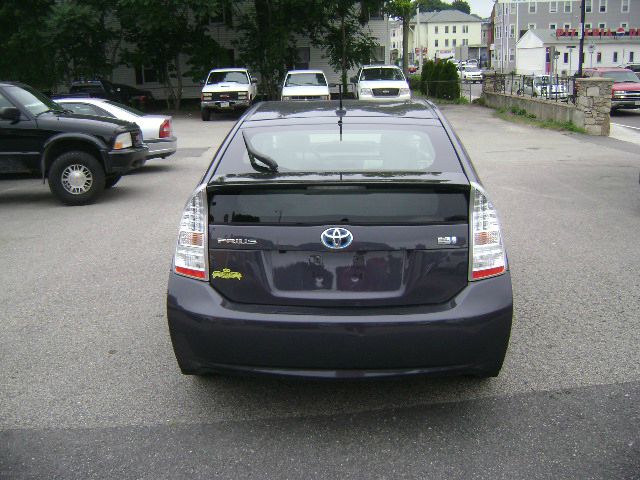 2010 Toyota Prius 4dr Sdn 2.4L FWD