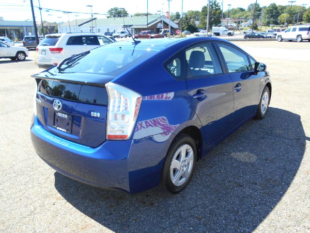 2010 Toyota Prius 4dr Sdn 2.4L FWD