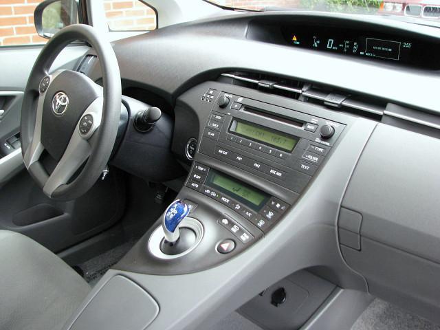 2010 Toyota Prius S SL SV
