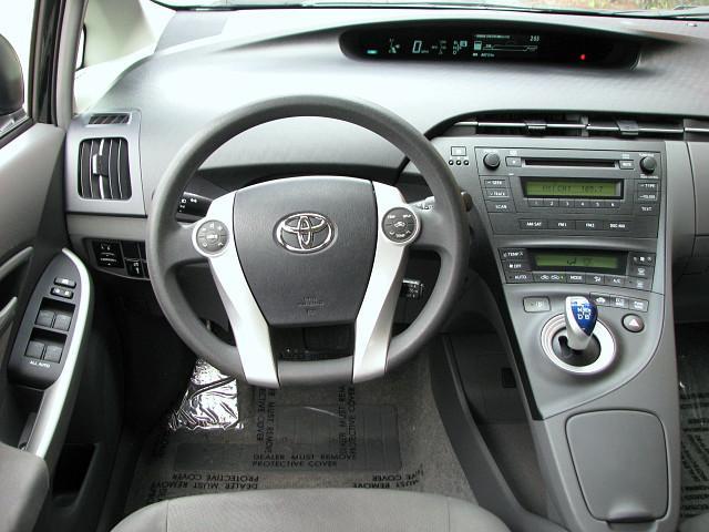 2010 Toyota Prius S SL SV