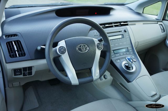 2010 Toyota Prius 4dr Sdn 2.4L FWD