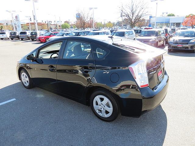2010 Toyota Prius SLT - MEGA Cab4x4