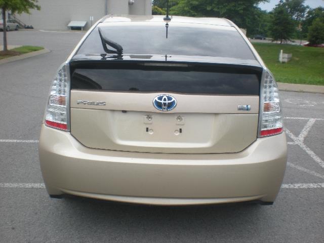2010 Toyota Prius 4dr Sdn 2.4L FWD