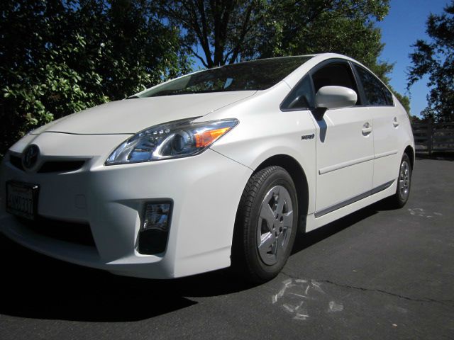 2010 Toyota Prius 4dr Sdn 750li Xdrive AWD Sedan