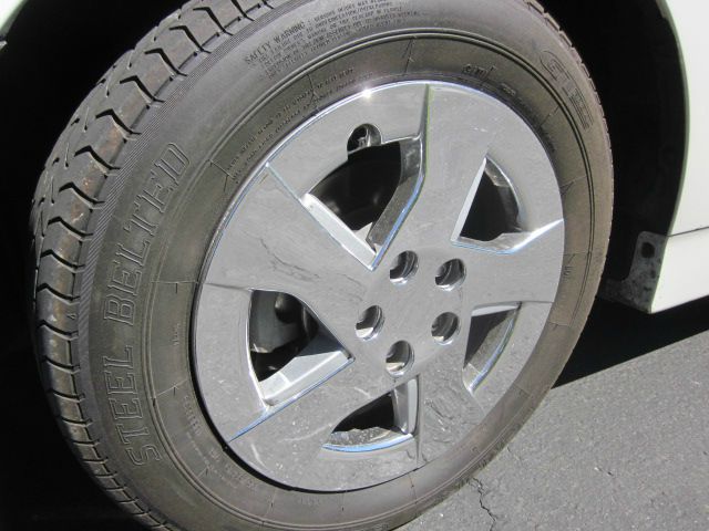 2010 Toyota Prius 4dr Sdn 750li Xdrive AWD Sedan