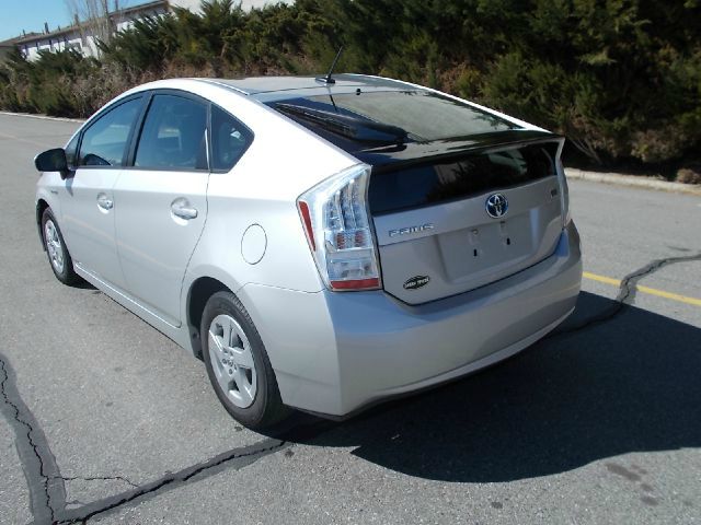 2010 Toyota Prius 4dr Sdn 2.4L FWD