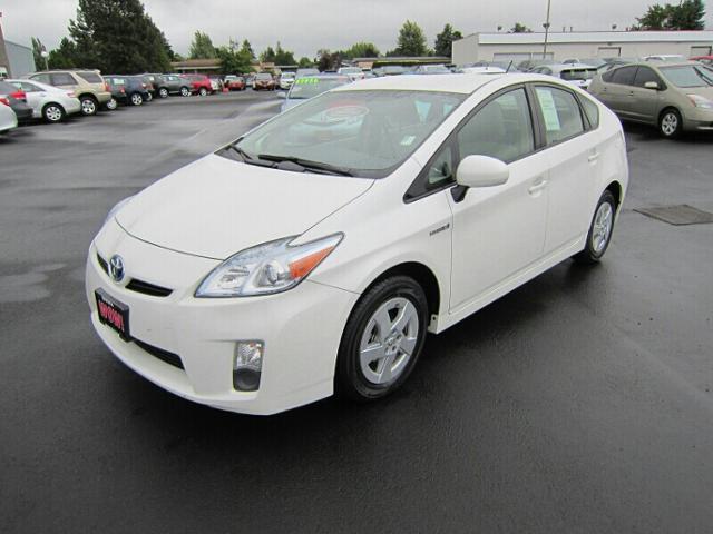 2010 Toyota Prius SLT Megacab