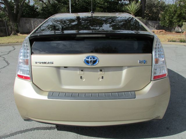 2010 Toyota Prius 4dr Sdn 2.4L FWD