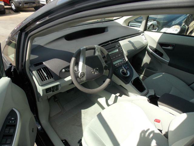 2010 Toyota Prius Adventurer Model 2WD