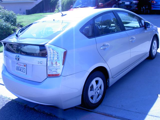 2010 Toyota Prius 4dr Sdn 2.4L FWD