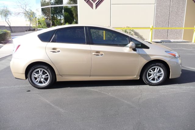 2011 Toyota Prius Hatchback Manual S Sport