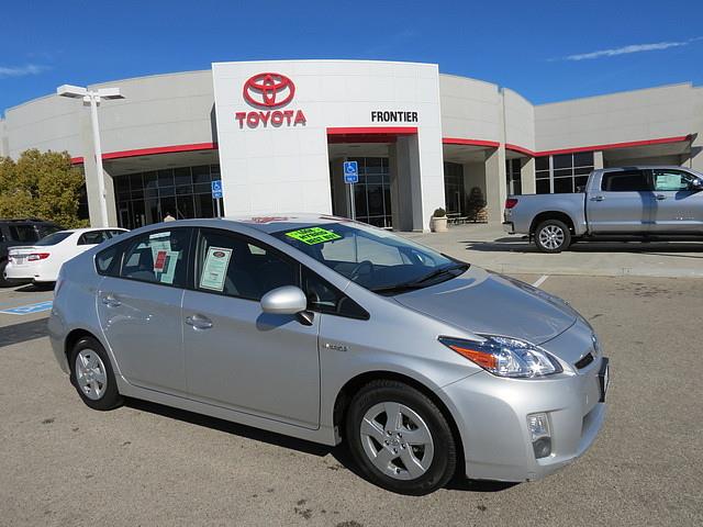 2011 Toyota Prius SLT - MEGA Cab4x4