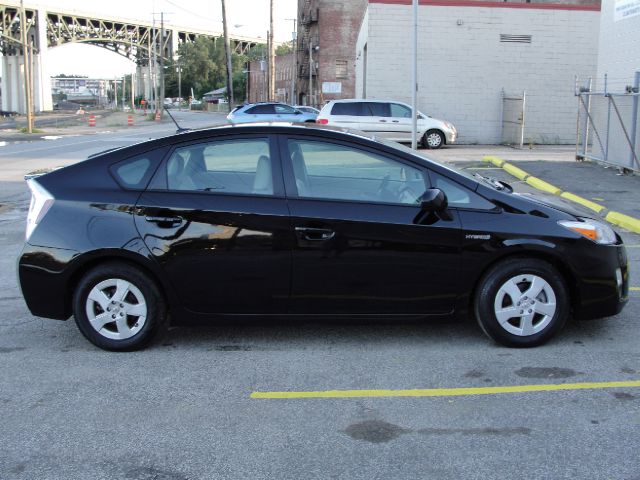 2011 Toyota Prius Premier - ONE Ownerloaded