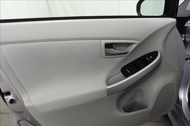 2012 Toyota Prius G 15