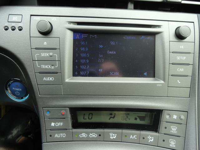 2013 Toyota Prius SL 2WD 4-cyl Automatic