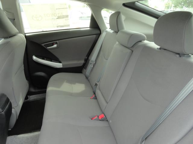 2013 Toyota Prius SL 2WD 4-cyl Automatic