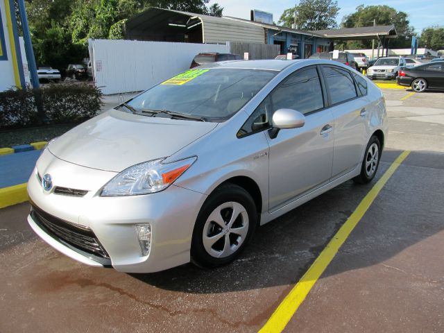 2013 Toyota Prius Adventurer Model 2WD