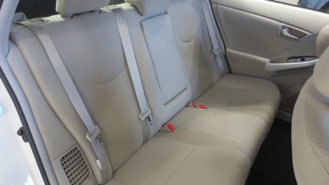 2013 Toyota Prius G 15