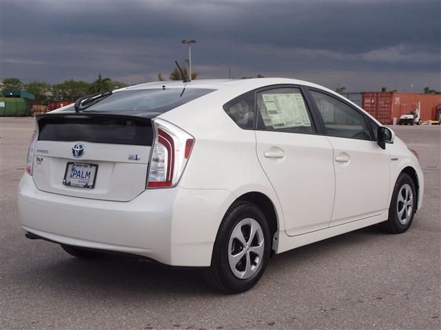 2013 Toyota Prius G 15
