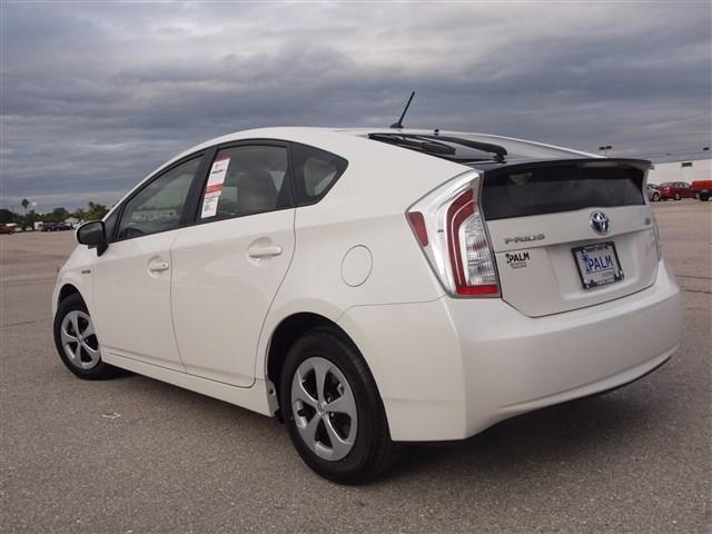 2013 Toyota Prius G 15