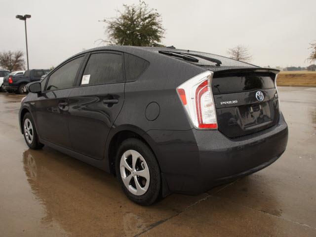 2014 Toyota Prius G 15